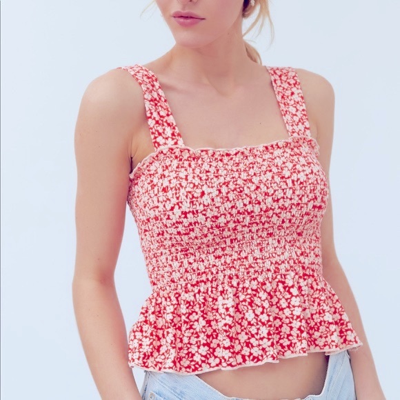 NWT Urban Outfitters Demi smocked red & white floral peplum top - Picture 2 of 4